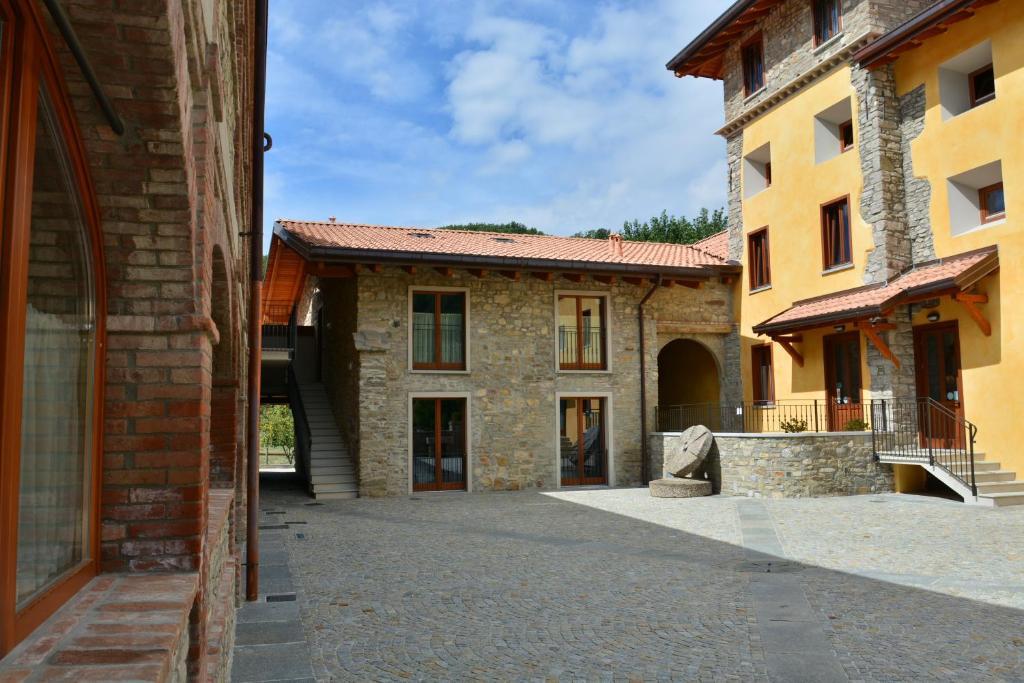 فيلا San Sebastiano Curoneفي Agriturismo Ca Bella المظهر الخارجي الصورة